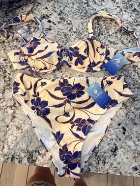 Cupshe Cream Bikini Set with Navy Floral Print